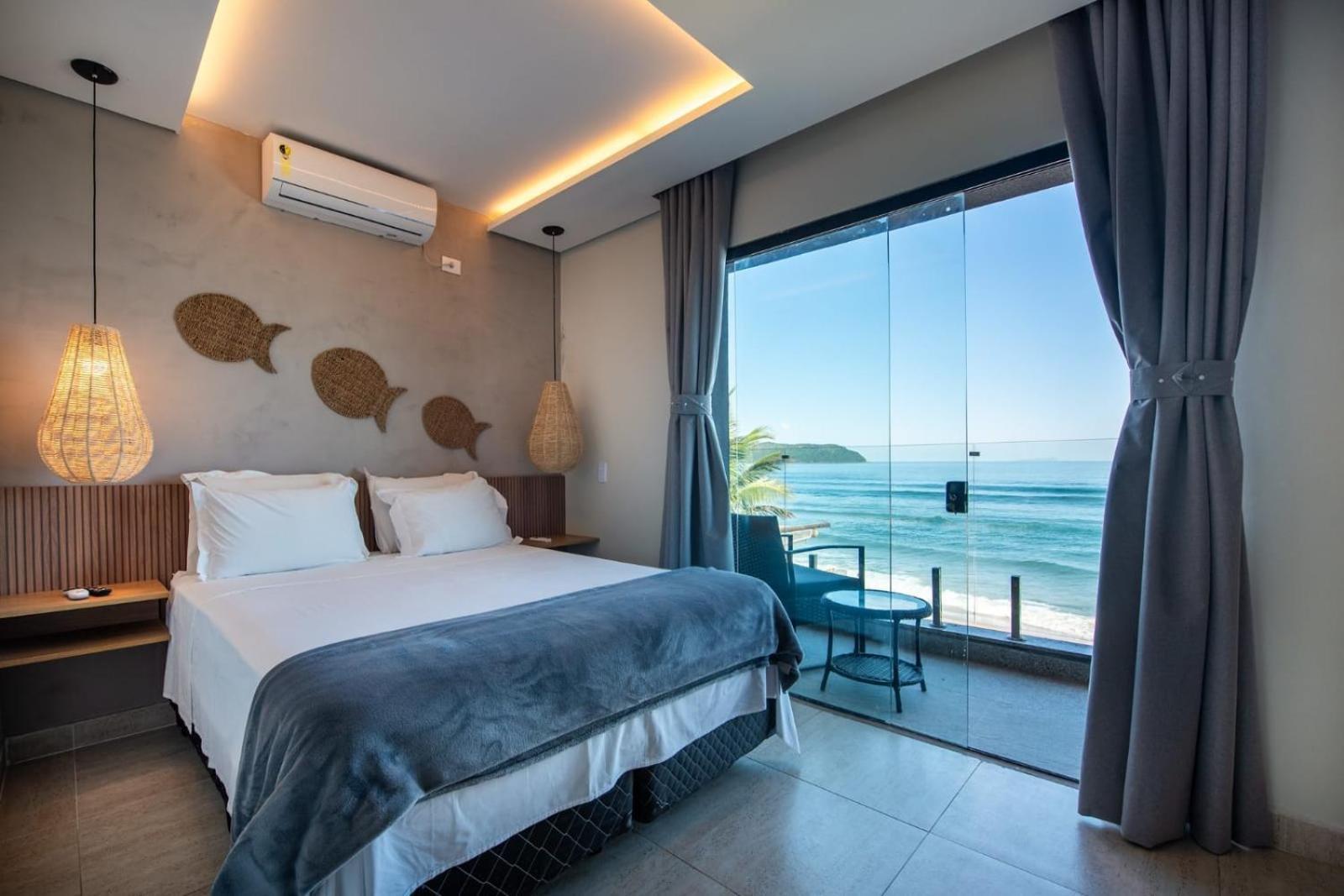 Quarto Duplo Deluxe com Varanda e Vista do Mar